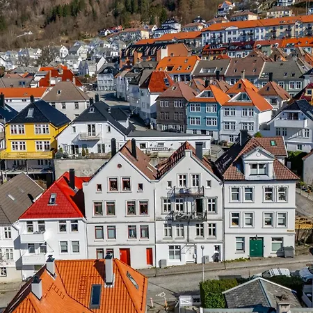 Appartement Oasis With Balcony And Sunset View Bergen